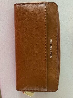Michael Kors Tan Brown Zip-Around Leather Wallet